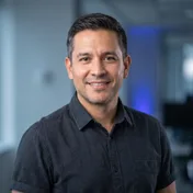 Daniel Reyes, Telecom Data Analyst